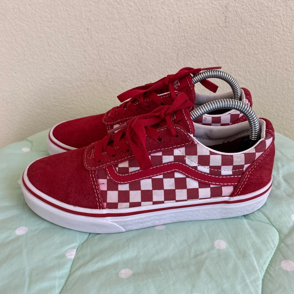 Vans Old Skool Red Checkered Sneakers Kids size 3.5